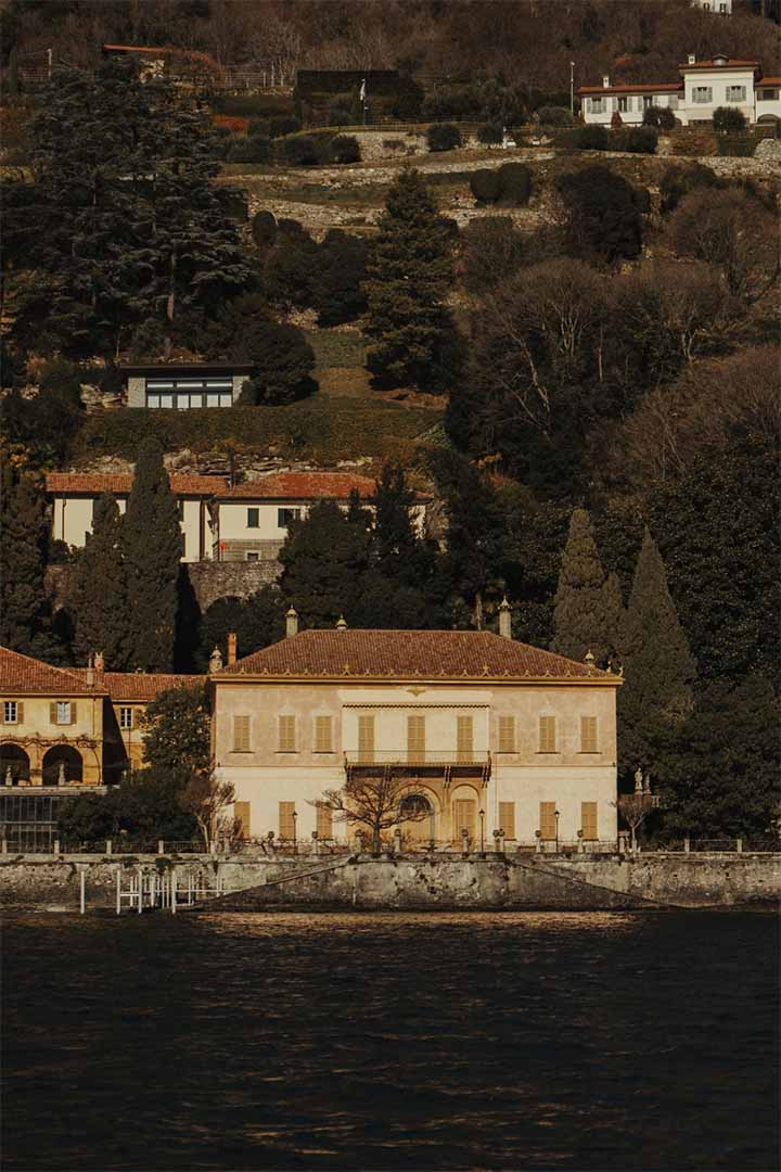 Boat tour on Lake Como boatiful lake